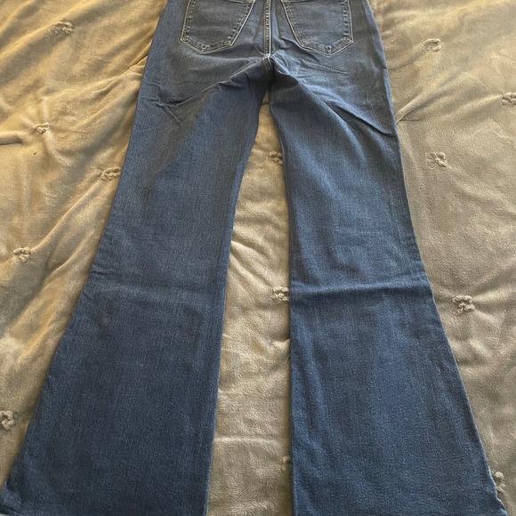 Abercrombie Flare Ultra High Rise Jeans - Picture 3 of 4